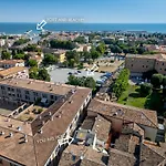 Stunning Terrace Chill In Fano