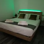 2 Steps From Como Lake Modern Loft With Ac