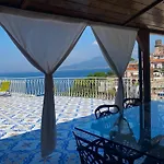 The Dreamer'S Terrace