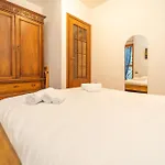 Casa Con Parcheggio, Piscina Giardino, Barbecue