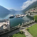 Ortensie & Oleandri Al Lago - By Myhomeincomo