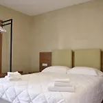 La Maison Latina Guest House