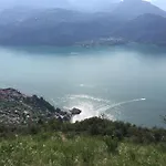 In Center Ca Del Pescatore Lake View