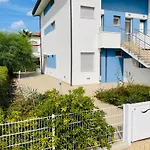 Apartament Garden-Marina Sveva