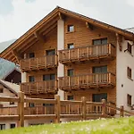 Bonvivar Mountain Guesthouse