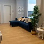 Maison Lisa - New Stylish Central Home In Salerno