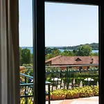 Le Terrazze Sul Lago Apartments