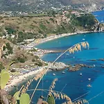 Camera Cavaliere S A Tropea