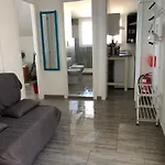 Lungomare Duca Degli Abruzzi 28 Guest House