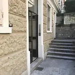 Alla Scalinata Del Teatro Rossetti