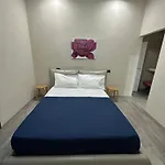 Iris Inn