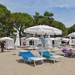 Lounge Del Duca, Centralissimo Bicamere Su Due Livelli - Posto Auto A Richesta