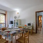 Cozy Apartment In Comacchio With Wifi