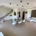 Villa Anzio