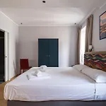 23 Suites