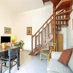 Elegant Apartment In San Vincenzo With A Sea View