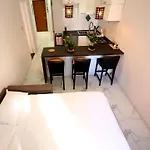 Quinqueremihouse