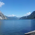 Ampio Monolocale Vicino Al Lungolago Di Lecco