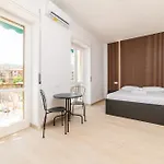 P&B Deluxe Rooms