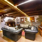 Le Chalet Du Coq Rouge