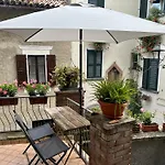 Akasa On Lake Como