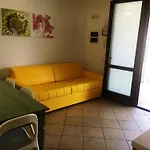 Comfy Apartment With Ac Located At The Beach