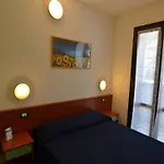 Comfy Apartment With Ac Located At The Beach