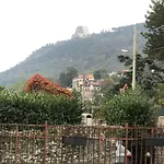 Casa De Mama