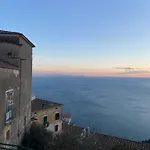Una Casa...Vista Mare