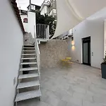 Chez Moira Apartment With Seaview