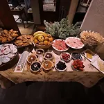 Le Samovar Guest House