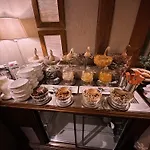 Le Samovar Guest House
