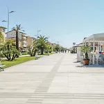 Nice Apartment In Lido Di Camaiore With Sauna