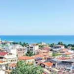Stunning Apartment In Roseto Degli Abruzzi
