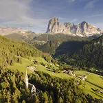 Apartments Emilia
