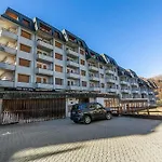 Wolf & Deer Apartment Ski-In Ski-Out 250M - Happy Rentals