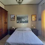 Suite Beachfront Near The Station And Port, 5 Beds