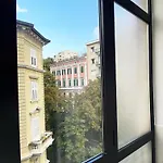 Raffinato Appartamento In Viale