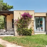 Voi Floriana Resort