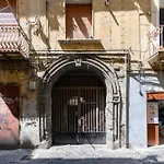 Casa Ue' Ue' - Piazza Dante