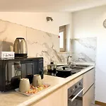 Carolas Luxury House