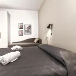 Dantis Rooms