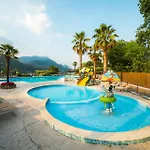 Weekend Glamping Resort