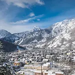 La Tana Dello Scoiattolo Skiing Nearby - Happy Rentals