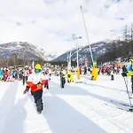 Le Meuble Between City Center & Skiing - Happy Rentals