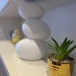 Alfe House