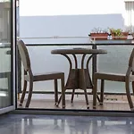 Esclusivo In Centro Citta, 2 Suite Con Balcone Vista Mare, Non Perdere La Tua Offerta!