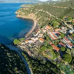 A Due Passi Dal Mare - Goelba