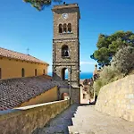 Beautiful Apartment In Castellabate