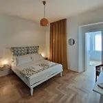 Pola Rooms - Guesthouse